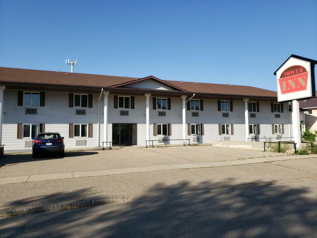 Tower Inn Estevan Exterior foto